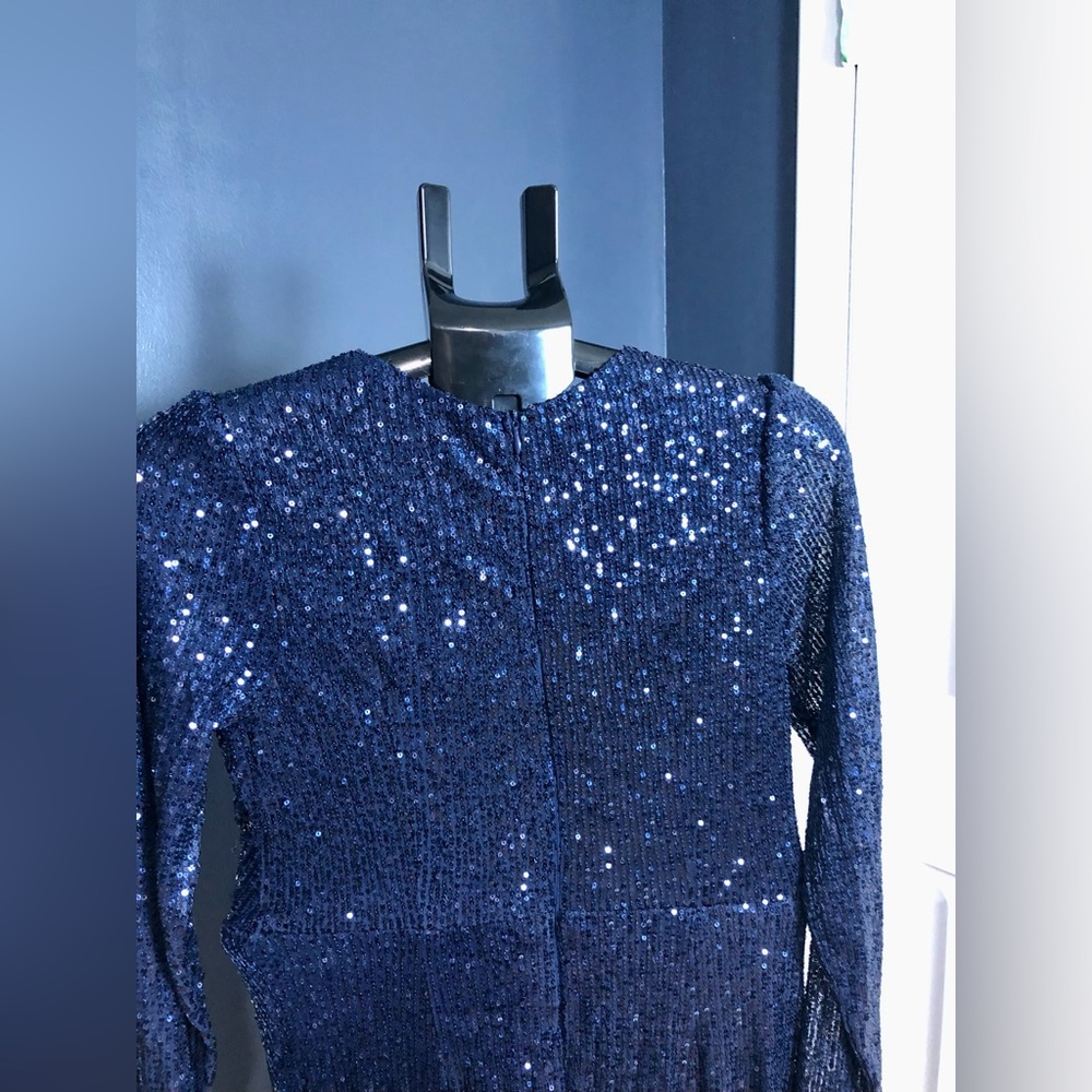 Ivy City Co Starstruck Dress in Navy Small Size - Picture 10 of 13